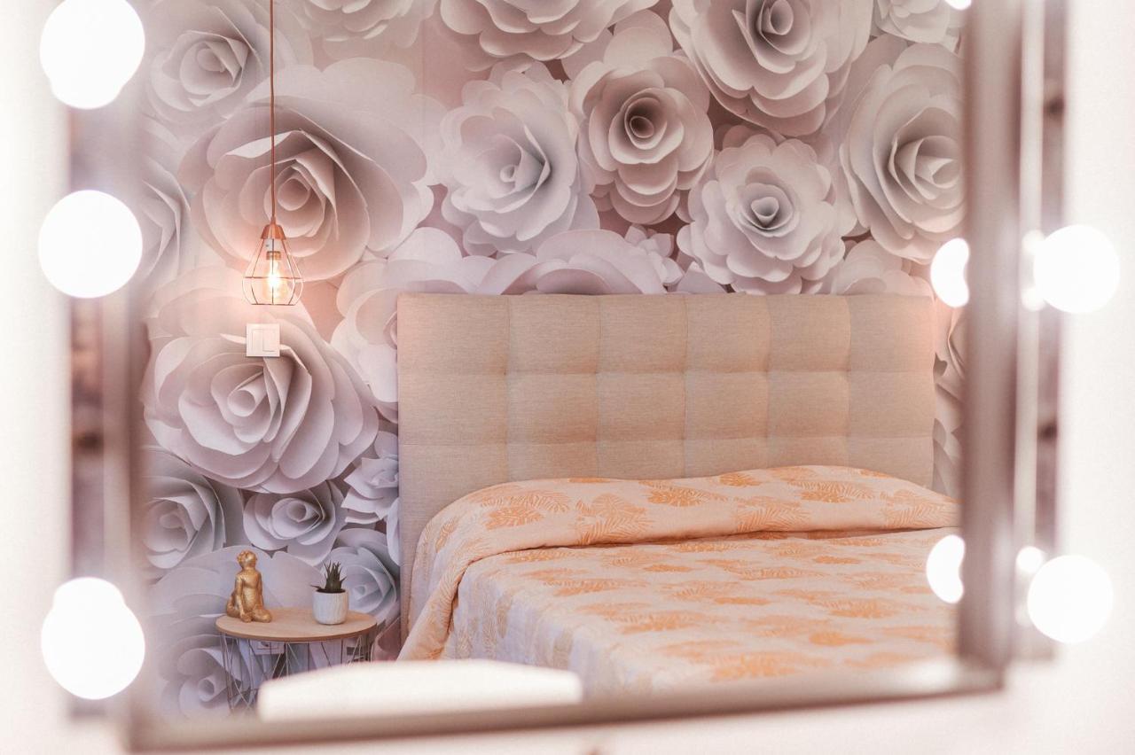 Rym Apartment - Madalenas ฟุงชาล ภายนอก รูปภาพ