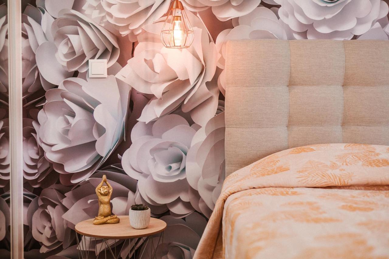 Rym Apartment - Madalenas ฟุงชาล ภายนอก รูปภาพ