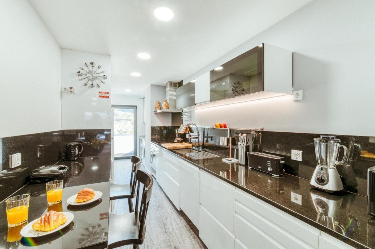 Rym Apartment - Madalenas ฟุงชาล ภายนอก รูปภาพ