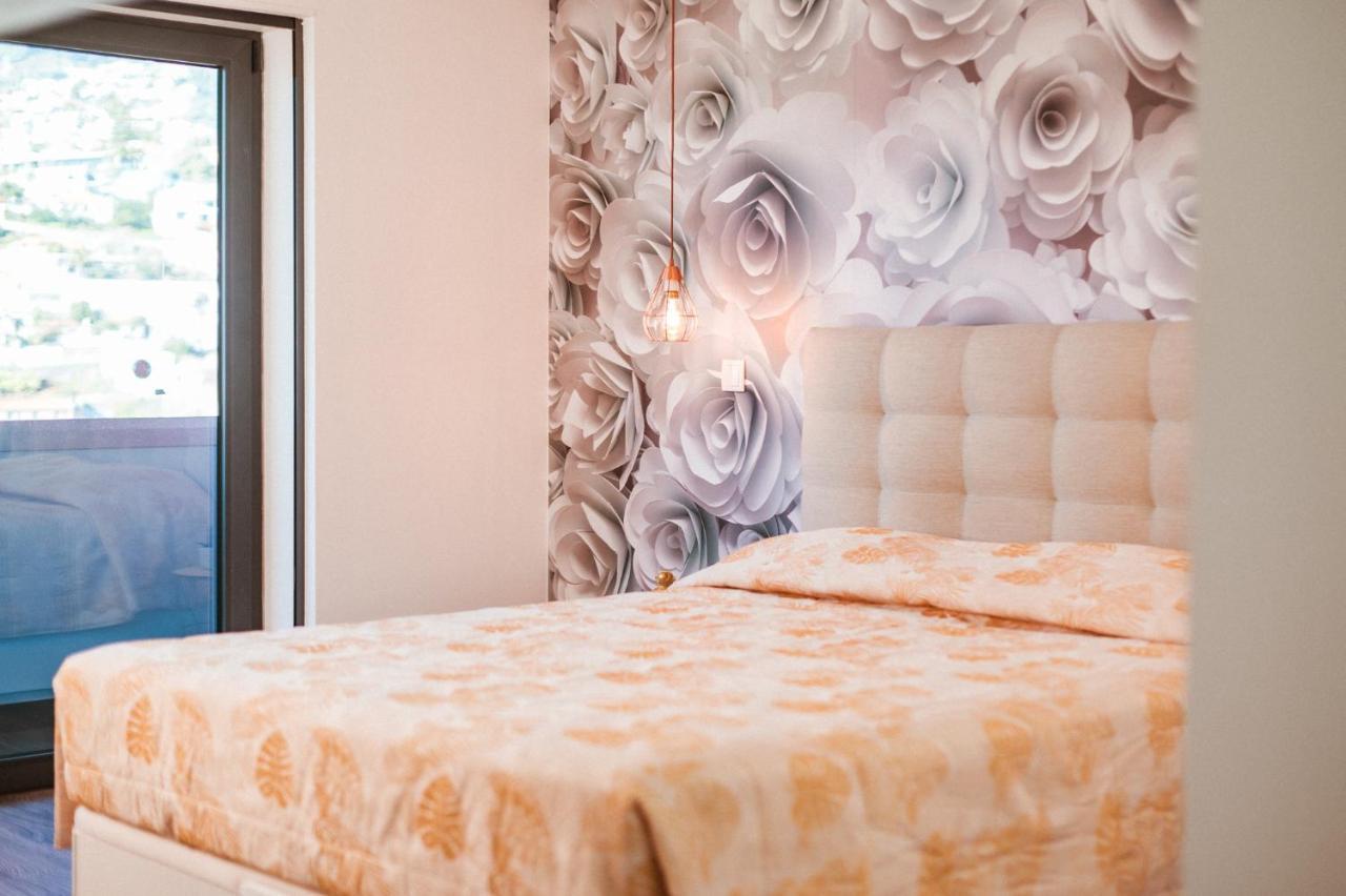 Rym Apartment - Madalenas ฟุงชาล ภายนอก รูปภาพ