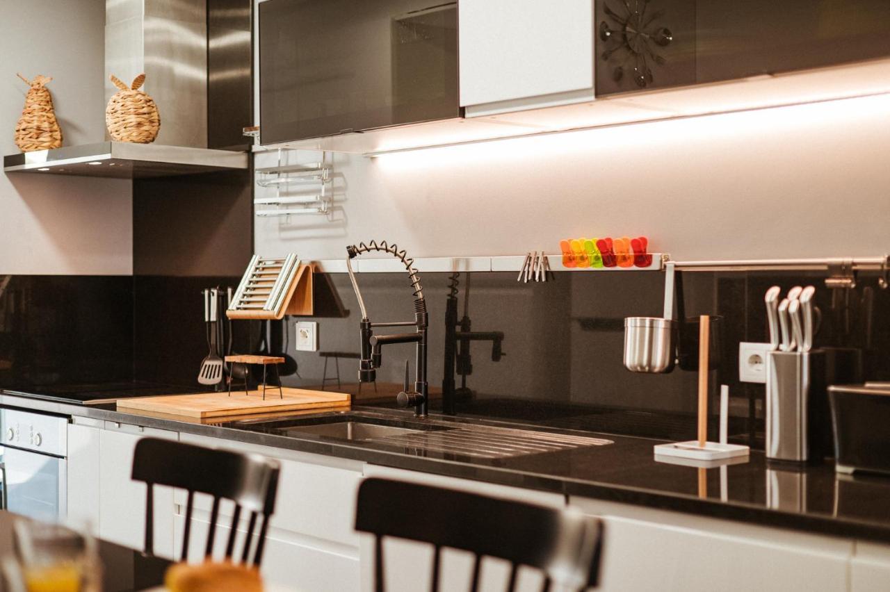 Rym Apartment - Madalenas ฟุงชาล ภายนอก รูปภาพ